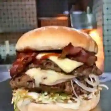 Hamburguesa Doble con Tocineta