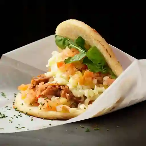Arepa Cochinita