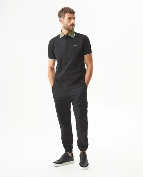 Camiseta Contrast Polo Neck Negro Sombrio T S Chevignon
