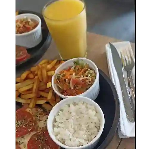 Almuerzo Del Día con Milanesa Napolitana