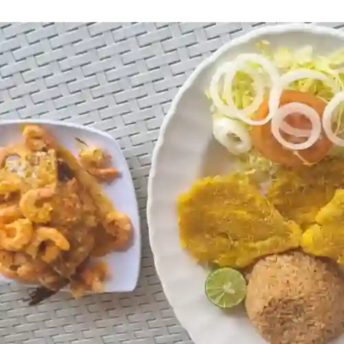Sierra con Camarones