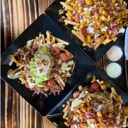 Maduro y Ropa Vieja + 2 Gaseosas 400 ml