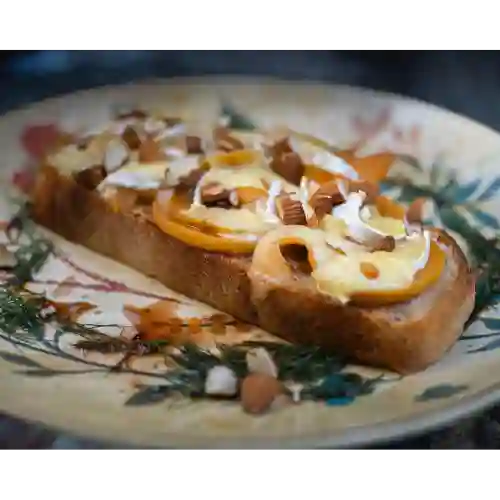 Tostada Queso Brie y Pera