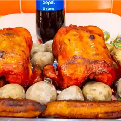 Dos Pollos Asados con Papa y Arepa