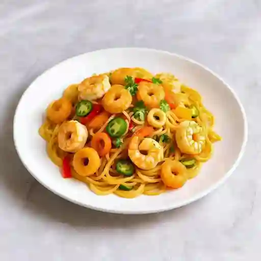 Chop Suey Con Mariscos