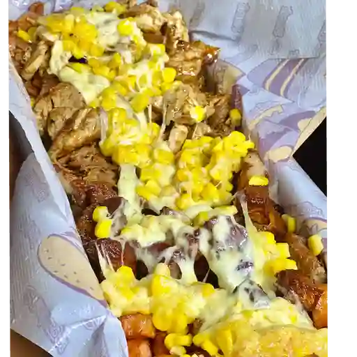 Salchipapa con todo