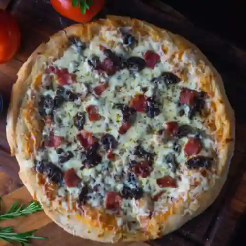 Pizza Bacon y Ciruela