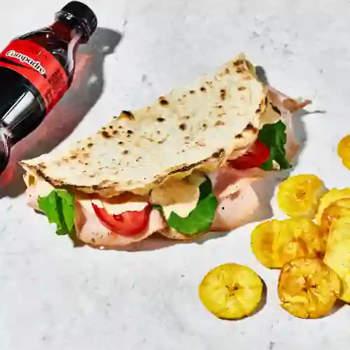 Sánduche de Jamón + Plátano + Coca-cola