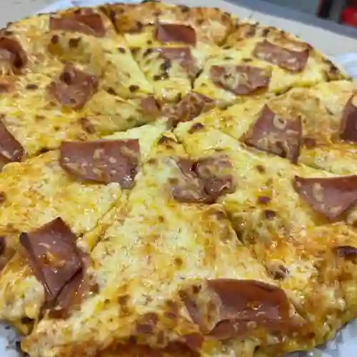 Pizza de Jamón y Queso