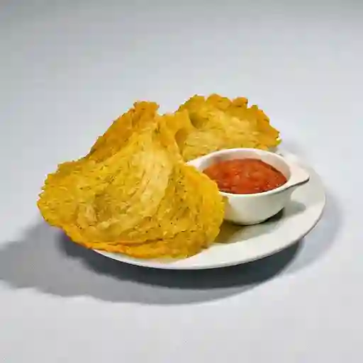 Tostones con Guacamole y Hogao