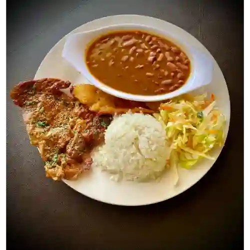 Carne de Res Asada con Chimuchirri