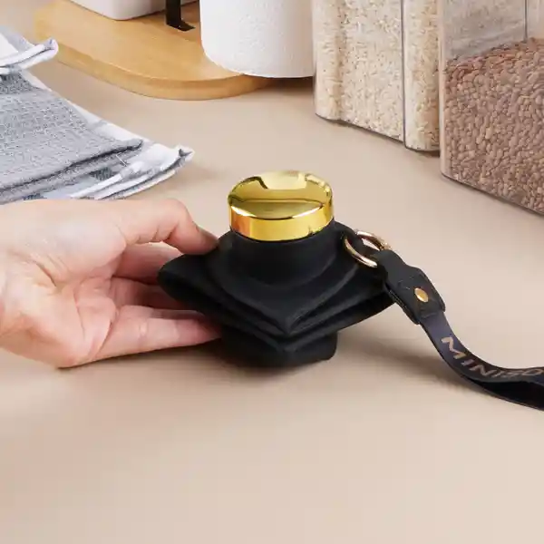 Botella Plástico Silicona Portátil de Silver Grey Negro Miniso