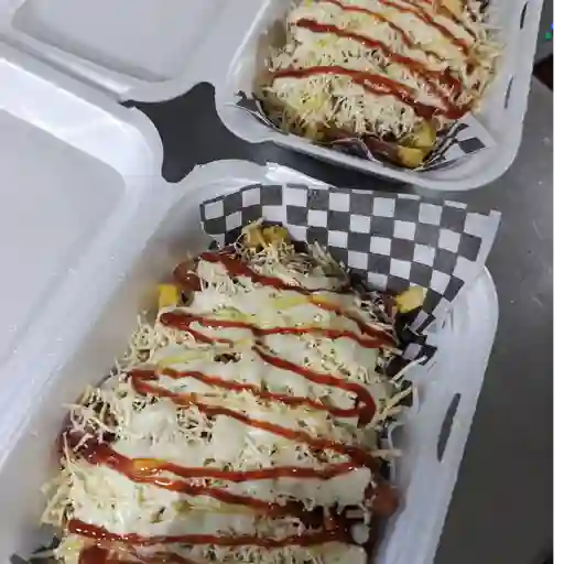 2 Salchipapas sencilla