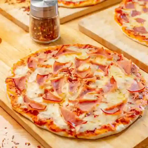 Pizza Jamón y Queso