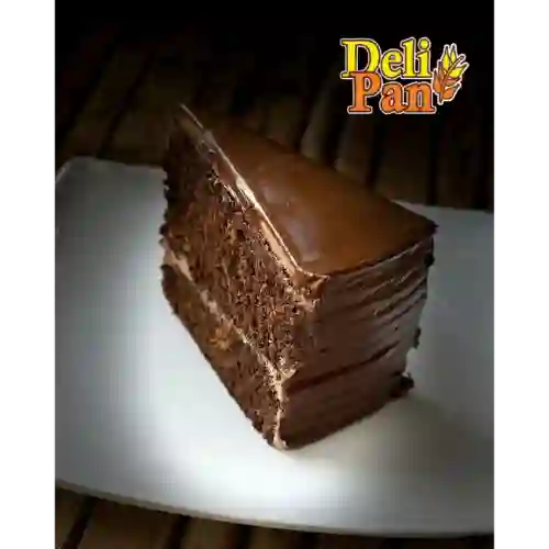 Porcion de Torta Cubierta Chocolate