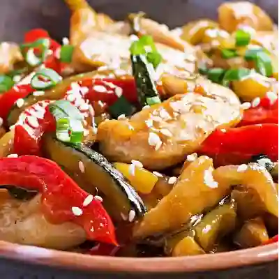 Chop Suey de Pollo + Papas a la Francesa