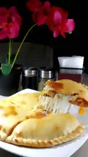 Pizza Pantalone Especial Personal (21Cm)