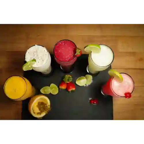 Jugos en Agua Mango