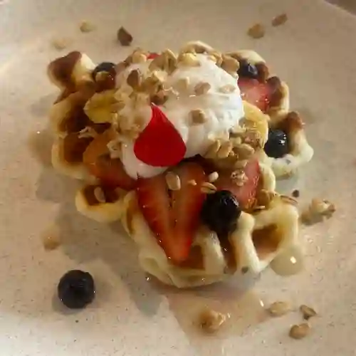 Waffle de Pandebono con Yogurt