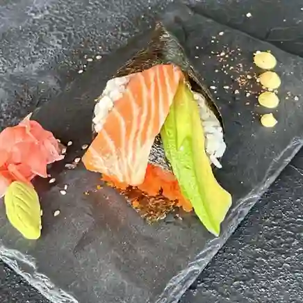 Temaki Salmón Skin