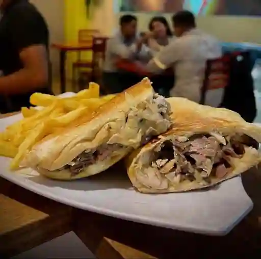 Sandwich Carne