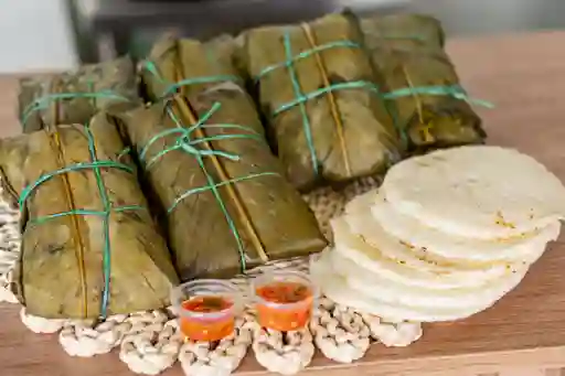 Tamalito Mediano por 6