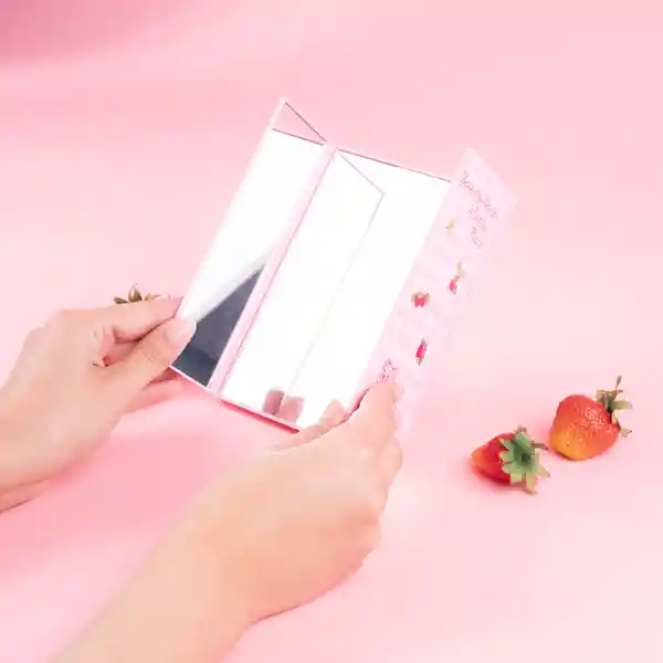 Espejo Triple Plegable Serie Rosita Fresita Miniso