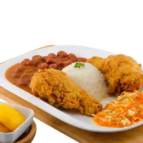 Combo Bandeja con Frijoles + Jugo Caja