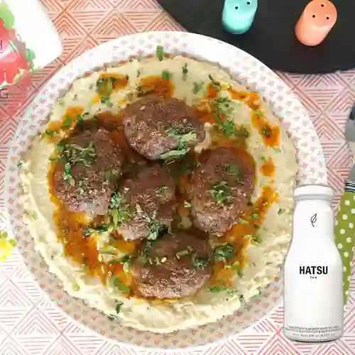 Combo Hummus con Kafta + Hatsu Blanco 250 ml