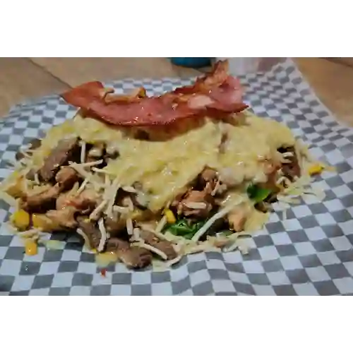 Desgranado de Pollo y Lomito