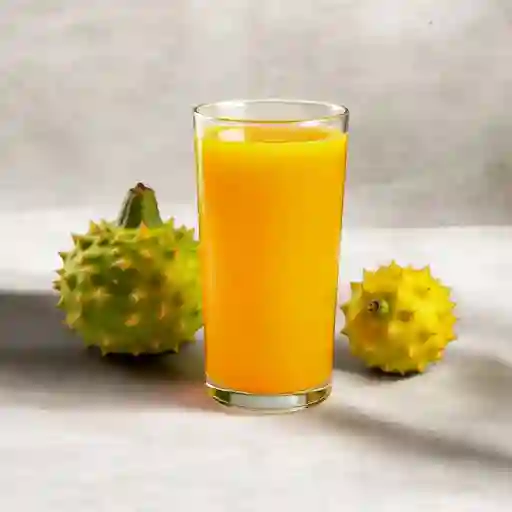 Jugo de Lulo en Agua