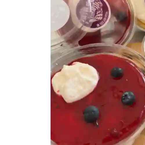 Postre Frutos Rojos