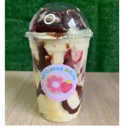 Fresas con Crema de 24 Onzas Tradicional