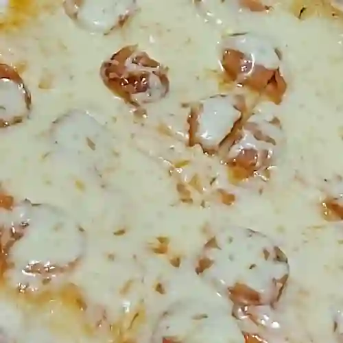 Pizza de Chorizo Borde de Queso