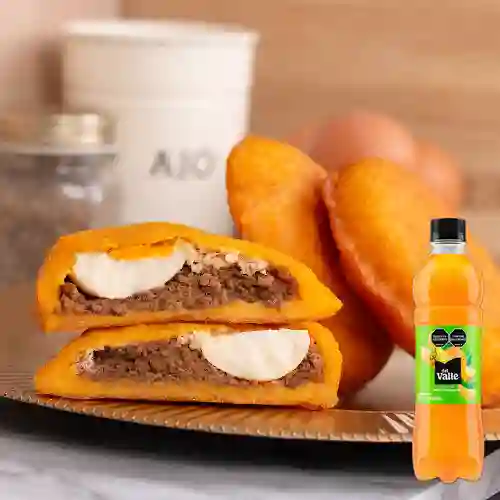 Arepa Huevo Trifásica + Del Valle Piña/Mandarina 500ml