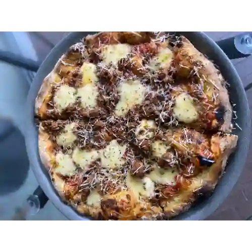 Pizza bologna