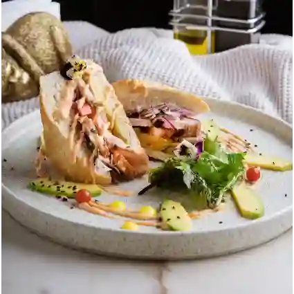 Sándwich de Chicharrón