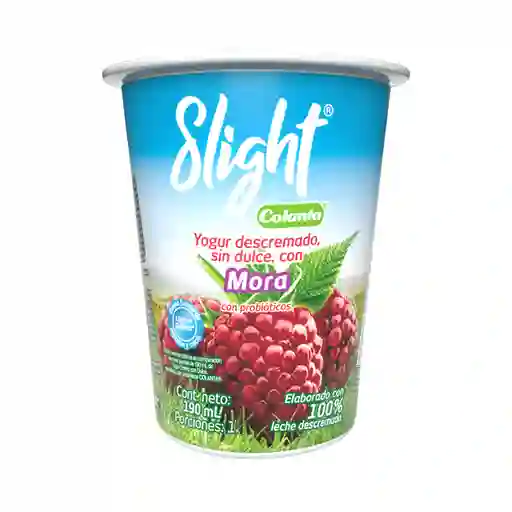 Slight Yogurt Descremado sin Dulce con Sabor a Mora