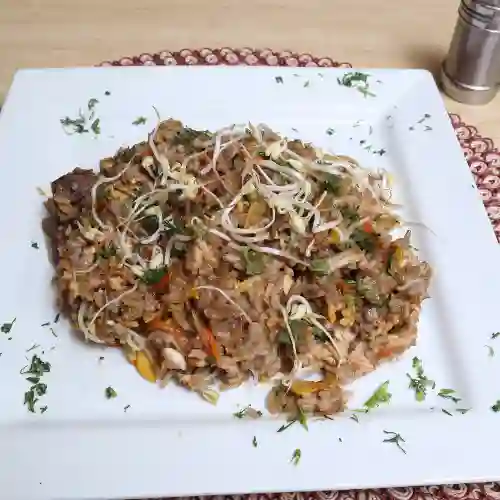 Arroz Al Wok - Gratis Sopa y Limonada