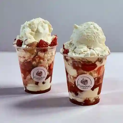 2 Merengones de Fresa + Helado