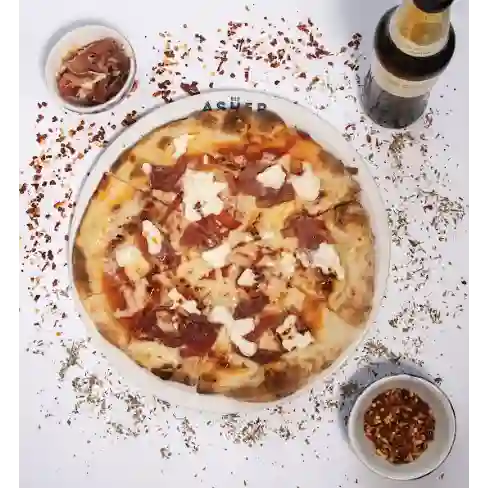 Pizza Serrano, Miel y Straciatella