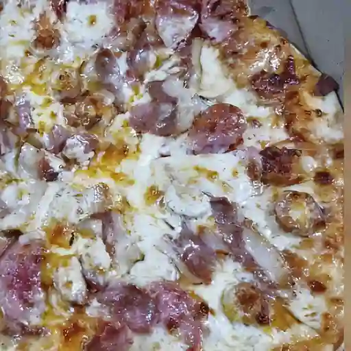 Pizza Cuatro Carnes 35cm