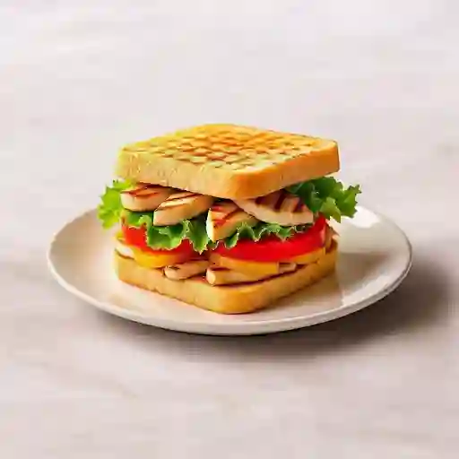 Sandwich Con Pollo Y Vegetales
