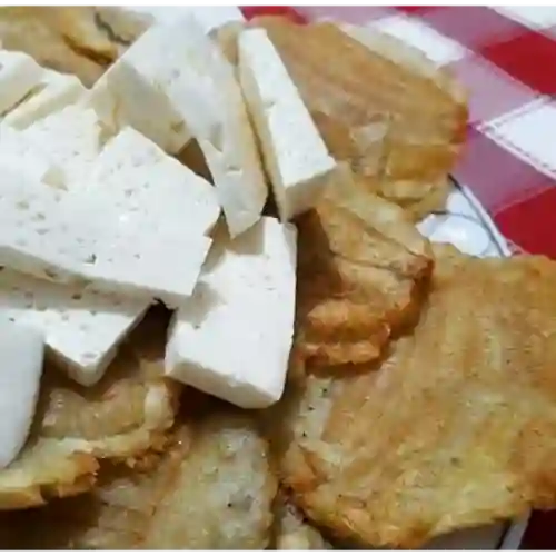 Patacon con Queso
