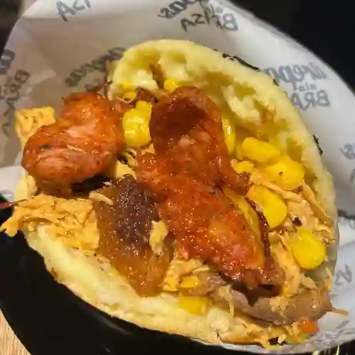 Arepa con Todo