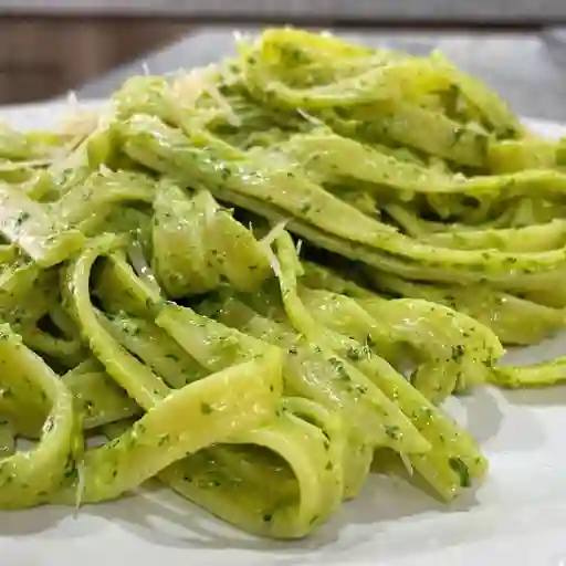 Fetuccini pesto