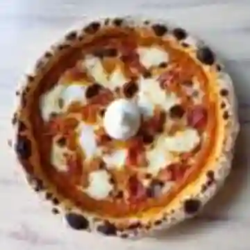 Pizza Zucarella con Burrata