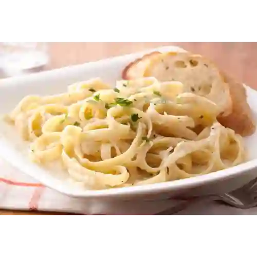 Fettuccine + Jugo Natural