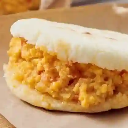 Arepa de Huevos Revueltos