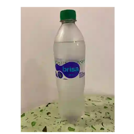 Agua brisa con gas 